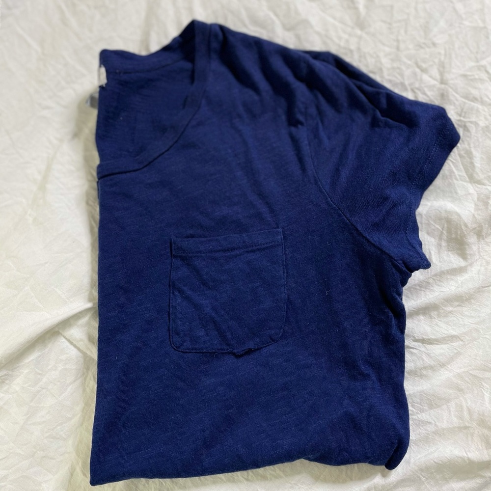 🧧 Navy Shirt